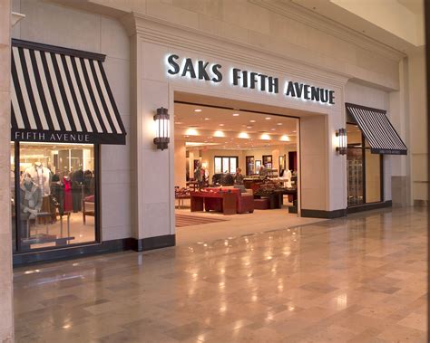 saks fifth store